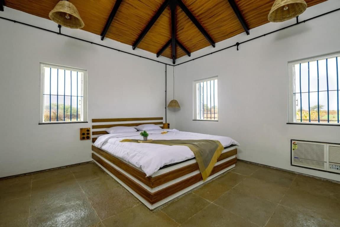 The Earth Farm Villa Nashik Exterior photo
